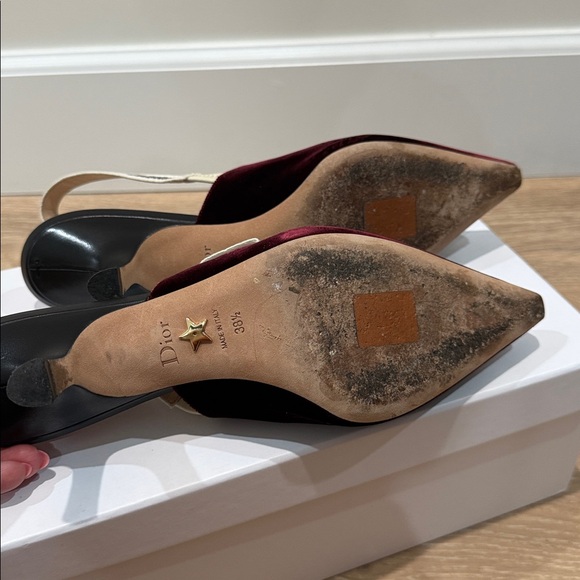 Authentic pre loved J’Adior Burgundy Velvet slingbacks - Picture 4 of 4